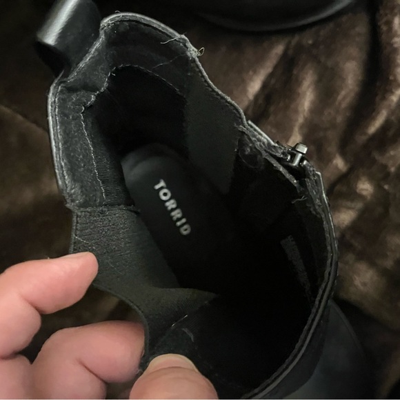 Torrid Lug Sole Chelsea Booties brand new - Picture 5 of 6